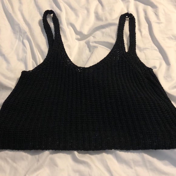 Crop top - Picture 1 of 3